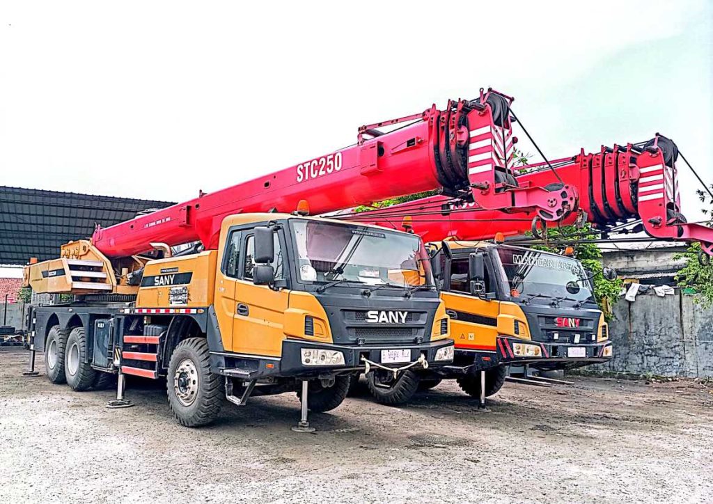 Rental Crane