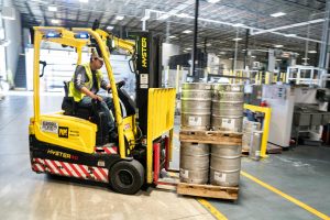 Etika Penggunaan Forklift
