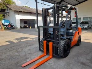 rental forklift Cikarang